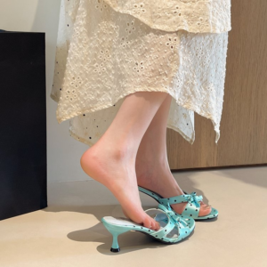 Retro Zoete Stijl Zomer Nieuwe Vrouwen Polka Dot Bow Kitten Heel Franse Outdoor Sandalen Slippers