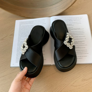 Slippers met dikke zolen voor dames in de zomer, modieuze nieuwe stijl voor buitenkleding, platte strassslip, veelzijdige strandsandalen, trendy