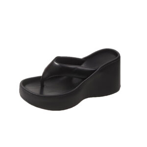 Zomer buitenstrand sandalen met dikke zolen met sleehak
