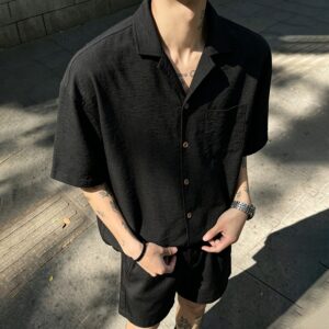 Zomer nieuwe herenset met korte mouwen en shorts in Hong Kong-stijl