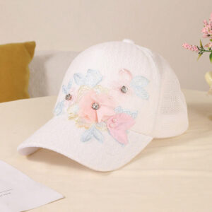 Zomer dames geborduurde bloem ademend mesh mode trend baseball cap geschikt voor buitenuitjes en dagelijks gebruik