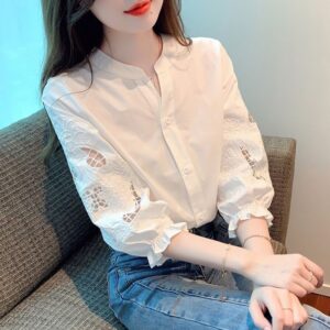 Zomerblouse met driekwartmouwen in witte chiffon