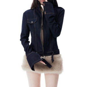 Korte jas met hoge hals en taille voor dames