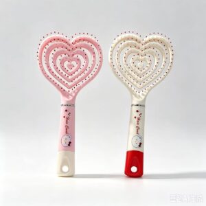 K622 Cute Bear Heart Shaped Hollow Out Hair Brush, Vented Volumizing Comb For Women Girls, Air Cushion Scalp Massage Brush, Random Color