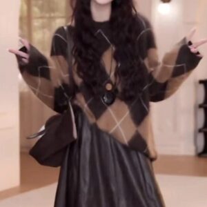 Stylish French-style Diamond-patterned Sweater For Women